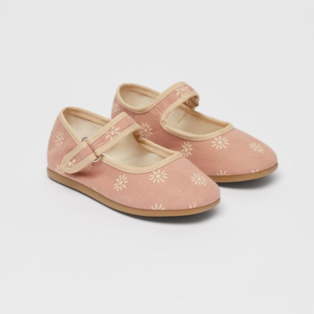 NWT Zara girls floral Cotton Mary Jane shoes